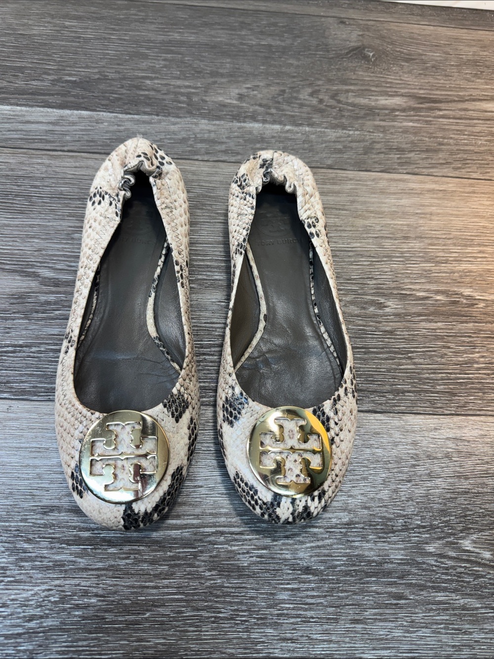 Tory Burch Neutral Python-Print Logo Ballet Flats woman’s SZ 7 (h240)